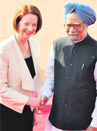 Australian PM Julia Gillard with her Indian counterpart Manmohan Singh in New Delhi. 