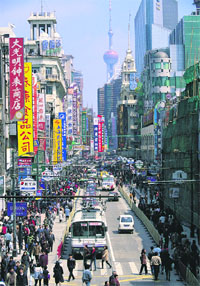 Signs of growth: China’s rate of growth is higher than that of India, with the result that the economic gap between the two countries has widened. Thinkstockphotos/ Getty images