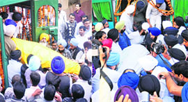 The bodies of Ponty Chadha and Hardeep Chadha being taken to their house in Chhatarpur in New Delhi on Sunday.