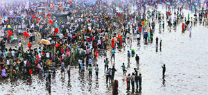 Devotees gather on the banks of the Sutlej to perform Chhath puja in Ludhiana. One lakh devotees from Ludhiana, Jalandhar and Nawanshahr took a dip in the river.