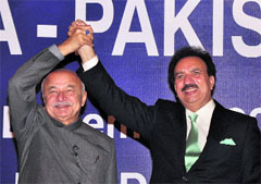 Home Minister Sushil Kumar Shinde and Pakistans Interior Minister Rehman Malik in New Delhi on Friday.