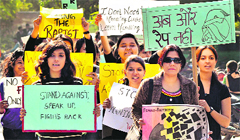 Students protest against the gang-rape of 23-year-old girl 