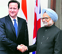 British PM David Cameron with PM Manmohan Singh in New Delhi on Tuesday