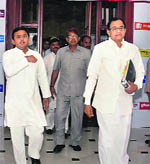 Finance Minister P Chidambaram and Uttar Pradesh CM Akhilesh Yadav in Lucknow on Friday.
