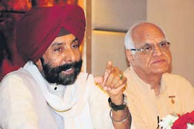 CWC ex-member Jagmeet Brar and district Congress committee president Gurdass Kirat in Chandigarh on Wednesday