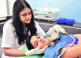 Dr Suruchi Gupta gives a demonstration of Exilis