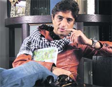 Sing along: Anand Raj Anand