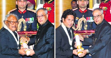 Top honour: Scientist CNR Rao and cricket legend Sachin Tendulkar receive countrys top civilian honour Bharat Ratna from President Pranab Mukherjee at Rashtrapati Bhavan in New Delhi on Tuesday