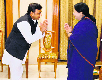 AIADMK chief Jayalalithaa, keen on ‘third front’, with UP CM Akhilesh Yadav.