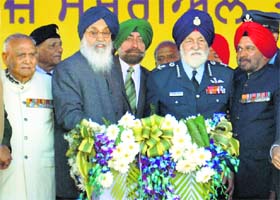 (From left) Ex-Governor of J-K Gen SK Sinha, Punjab CM Parkash Singh Badal, Marshal of the Sky Arjan Singh and Army ex-chief Gen JJ Singh at a function to lay the stone of the war memorial in Amritsar