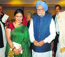 Divya Dutta with the prime minister Manmohan Singh