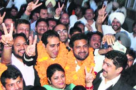 V for victory: Anmol Rattan Sidhu (right) and Saurav Khurana after being elected the president and the secretary, respectively, of the Punjab and Haryana Bar Association at the Punjab and Haryana High Court in Chandigarh on Friday