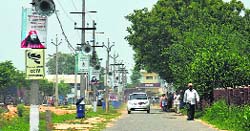 A road leading to the dera