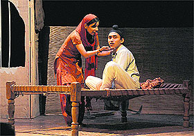 Artistes enact a scene from the play, “Sukhi Kukh”, during the Third TFT Summer Theatre Festival at the Punjab Kala Bhawan, Sector 16, Chandigarh, on Tuesday.
