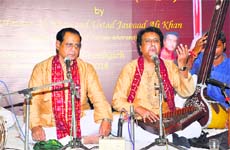 Pure and simple: Ustad Mazhar and Jawaad Ali Khan