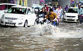 Motorists had a tough time commuting on GT Road