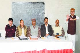 A primary teachers’ meeting in Mandi.