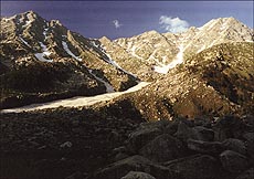 Laka glacier — the Mun’s peak is on the right and Camel’s peak is on the left