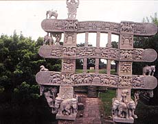 The main attraction of Sanchi monuments are the gateways