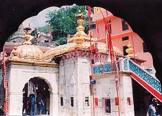A view of the Jawalamukhi shrine