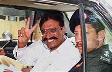 Asif Ali Zardari, husband of Benazir Bhutto, former Prim minister of Pakistan, who is facing corruption charges, arrives at High Court to appear before Judge in Lahore on Tuesday.