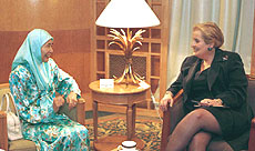 US Secretary of State Madeleine Albright and Wan Azizah Ismail, wife of ousted Malaysian Deputy Prime Minister Anwar Ibrahim.