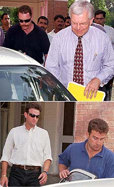 LAHORE: Australian Cricket Board Chairman Malcolm Speed (top right), coach Jeff Marsh (top left), captain Mark Taylor (bottom right) and Mark Waugh arrive to appear before the judge in Lahore on Tuesday to give evidences of alleged match fixing and betting by Pakistani cricket players— AP/PTI