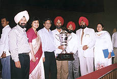 Five members of delegation of Punjab recieved Ist SATYAM MAITRA National Award of literacy on international literacy day function held at SIRI FORT auditoriium at New Delhi 