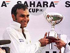 Pakistan captain Amir Sohail holds the Sahara Cup after defeating India