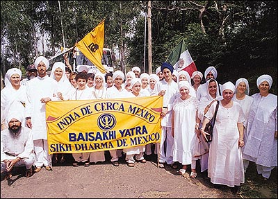 A Sikh jatha from Mexico on their way to Anandpur Sahib to participate in the tercentenary celebrations of the Khalsa in Chandigarh on April 12, 1999.