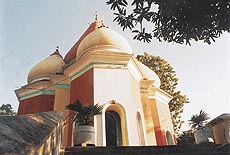The Shiva temple at Rani Taal