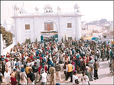 Devotees throng the gurdwara at Chamkaur Sahib on the Shaheedi Divas of Vadde Sahibzade on Wednesday