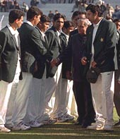 Pakistan cricket captain Wasim Akram introducing his team to Prime Minister A.B. Vajpayee