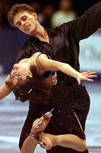 Naomi Lang and Peter Tchernyshev compete in the championship dance compulsitory program during US Figure Skating Championships in Salt Lake City on Tuesday