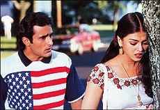 A scene from Aa Ab Laut Chalein: Shades of Raj Kapoor’s style?
