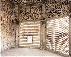 Latticed screen windows and Pietra-dura work. Photo by the writer