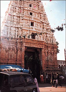 The main entrance to Someshwar Temple