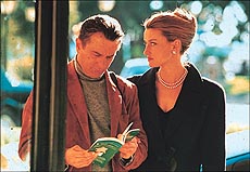 Robert DeNiro and Natascha McElhone in Ronin