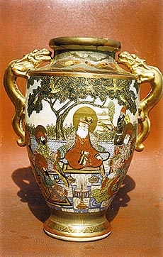 Satsuma vases depicting Guru Nanak Dev with his disciples 