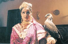 Lata Sabharwal as Draupadi in Geeta Rahasya.