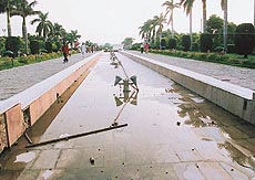 Broken electricity fittings around fountains at Yadvindra Gardens, Pinjore