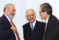 Nobel Laureate Amartya Sen chats with Joseph E. Stiglitz, Senior Vice-President of Development and Chief Economist of the World Bank.