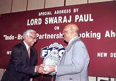 Lord Swraj Paul with FICCI President Sudhir Jalan and the British High Commissioner, Sir Rob Young, KCMG, at a special address by Lord Paul on "Indo-British partnership — looking ahead" in New Delhi on Tuesday