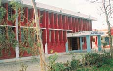 Rajiv Gandhi Library in M.M. College, Fatehabad