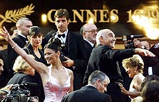 Scottish actor Sean Connery and Welsh actress Catherine Zeta-Jones