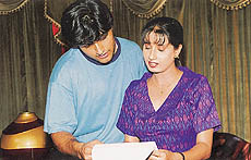 Yogesh Saigal directing a star in Grahak Dost