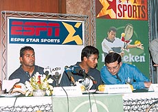 Paes and Bhupathi with ESPN’ s M.D. Alexander Brown