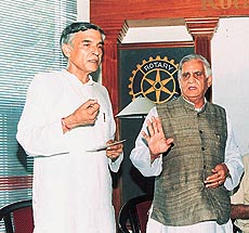 Pawan Bansal (Congress) and K.L. Sharma (BJP): Keen contest in Chandigarh