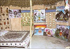 A celestial view of the inside of a hut — Photo by Jasmail Singh