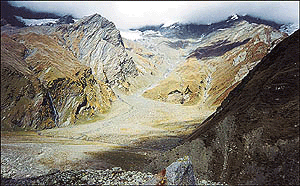 Beas Kund is fed by glacier water